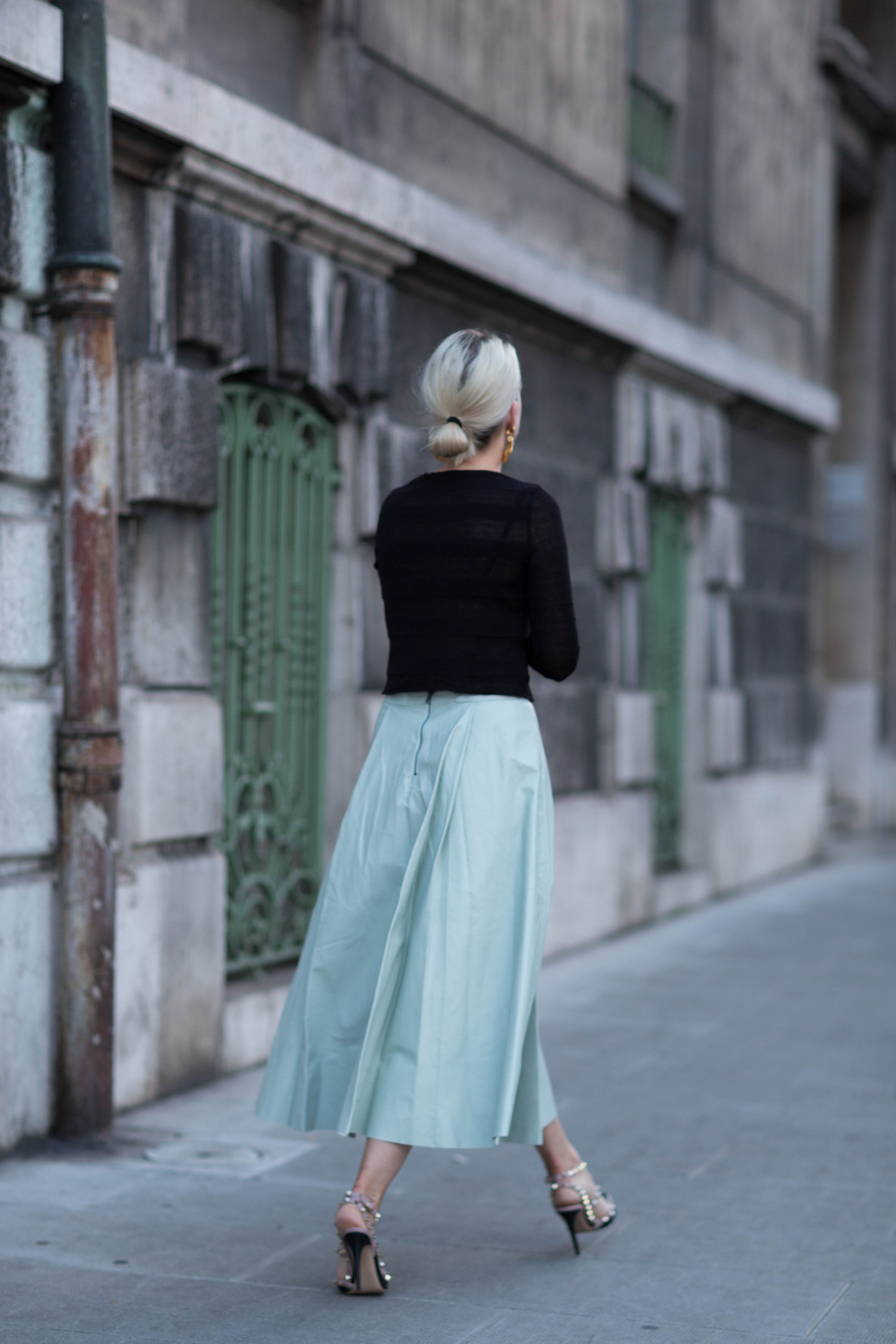 Alice & Olivia leather skirt | THEFASHIONGUITAR