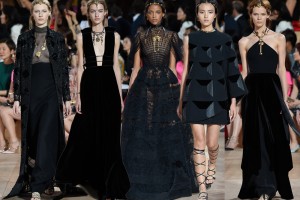 Maison Valentino Mirabilia Roma Haute Couture show | THEFASHIONGUITAR