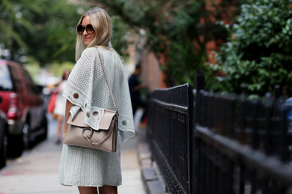 How to style the Faye, Chloé's next it bag - LaiaMagazine