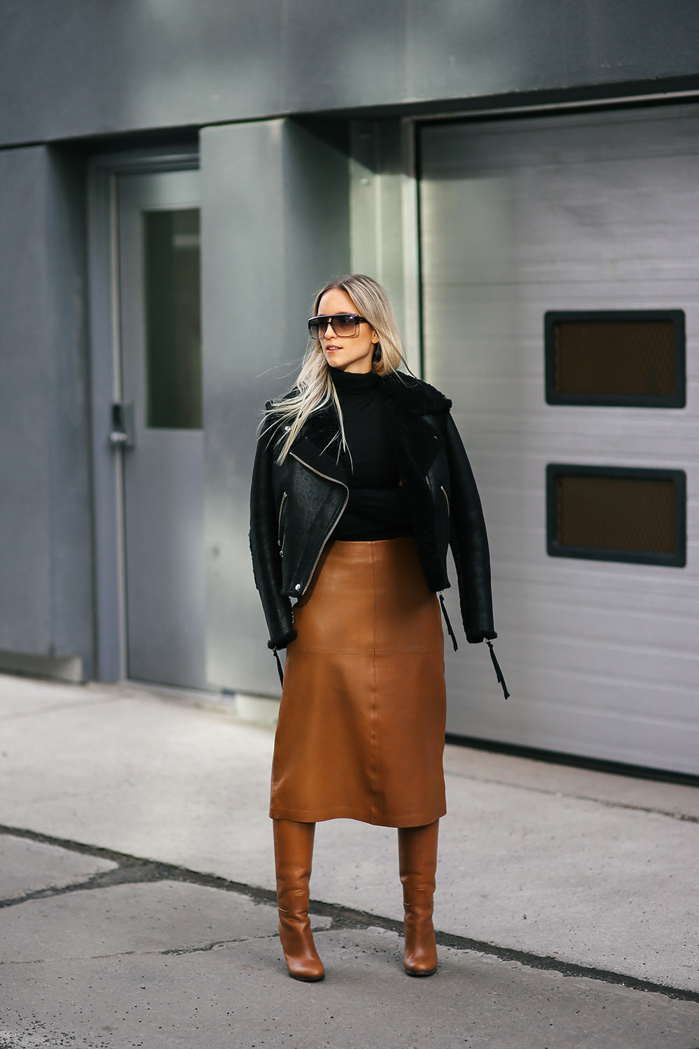 Shearling jacket 2024 street style