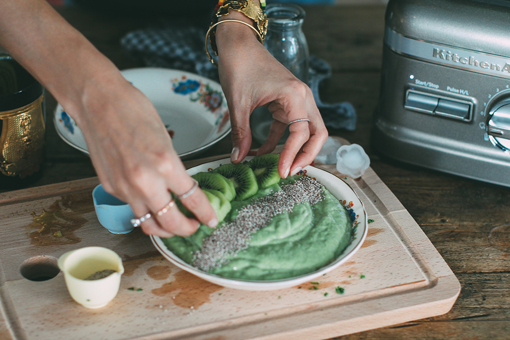 Detox green smoothie bowl Thefashionguitar Charlotte Groeneveld