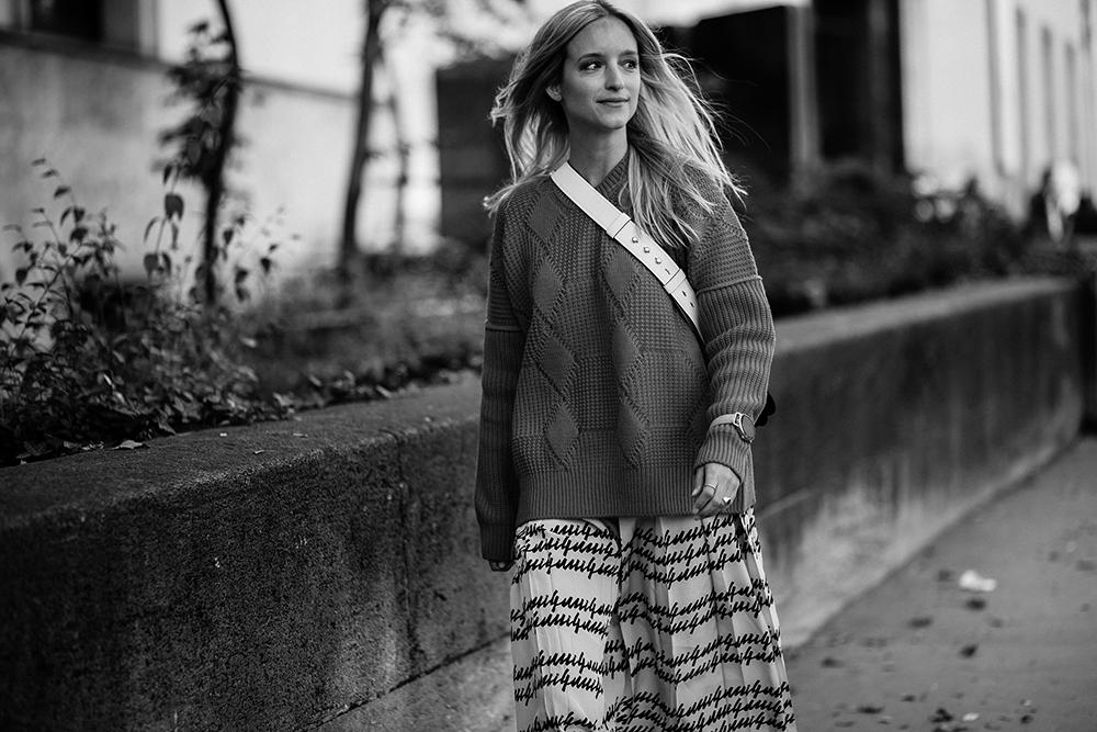 Charlotte Groeneveld from Thefashionguitar in Gucci pleated skirt and Balenciaga boots