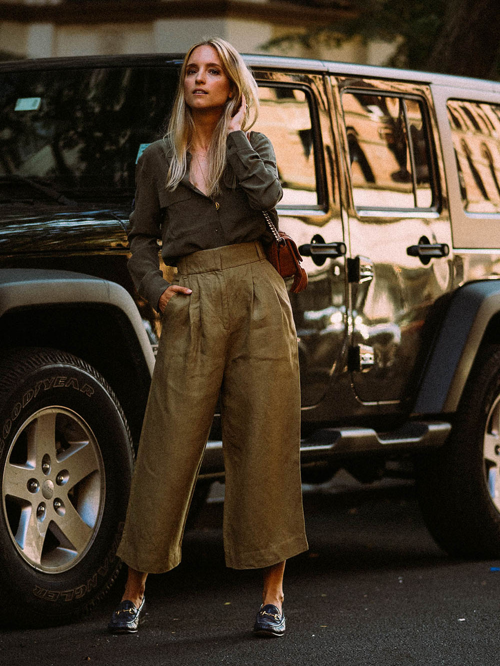 90s Safari Vogue style by Charlotte Groeneveld from Thefashionguitar