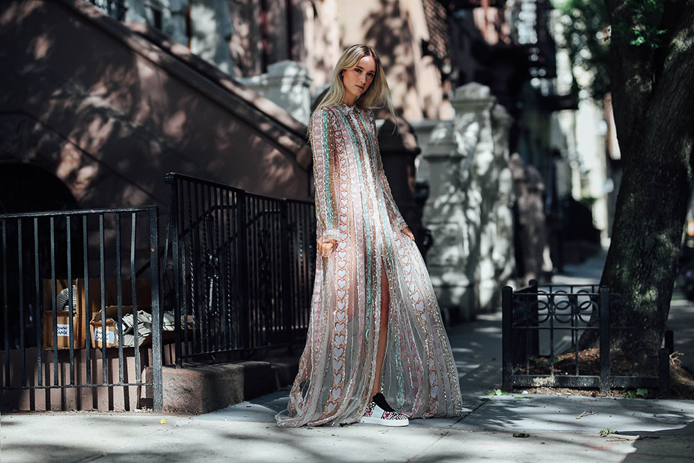 Thefashionguitar Charlotte Groeneveld wearing Valentino Pre-Fall 2017 dress and sneakers