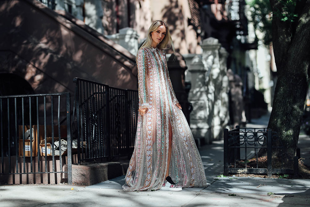 Thefashionguitar Charlotte Groeneveld wearing Valentino Pre-Fall 2017 dress and sneakers