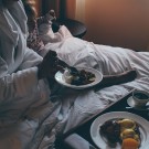 EDITION-Hotel-New-York-breakfast-in-bed